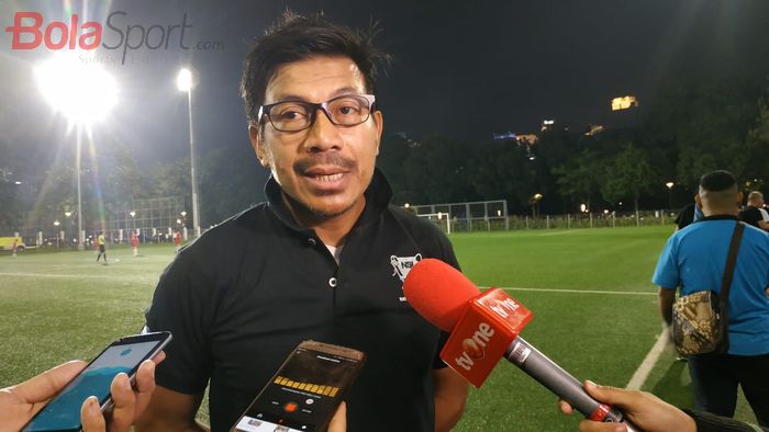 Ketua Pelaksana National Senior League (NSL), Ophan Lamara menjawab pertanyaan wartawan di Lapangan C, Gelora Bung Karno, Jakarta, Minggu (12/5/2019).