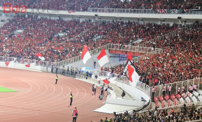 Suasana tribune selatan Stadion Gelora Bung Karno, Jakarta, pada laga timnas Indonesia vs Malaysia di ajang Kualifikasi Piala Dunia 2022, Kamis (5/9/2019).