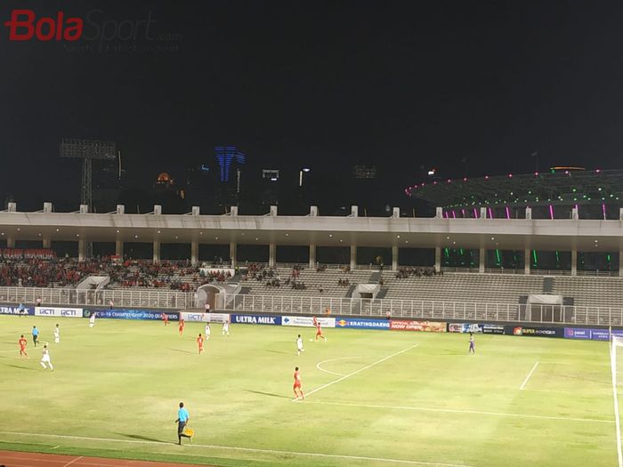 Suasana laga timnas U-16 Indonesia melawan Brunei Darussalam pada Kualifikasi Piala Asia U-16 2020 di Stadion Madya, Jakarta, Jumat (20/9/2019).