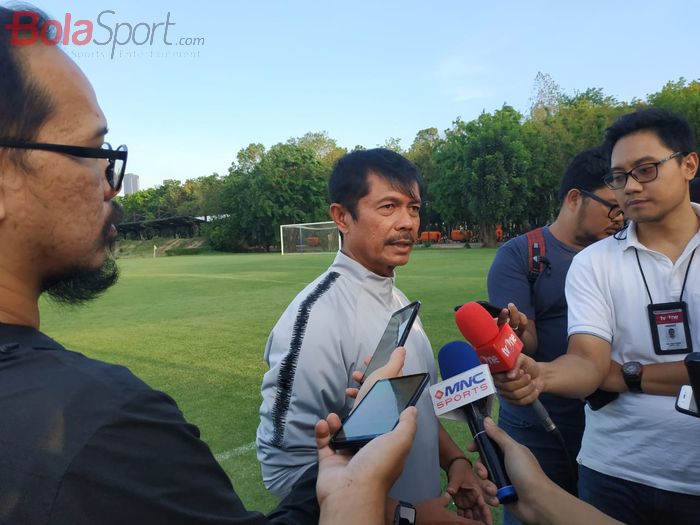 Pelatih timnas U-23 Indonesia, Indra Sjafri di Lapangan G, Senayan, Jakarta, Senin (21/10/2019).