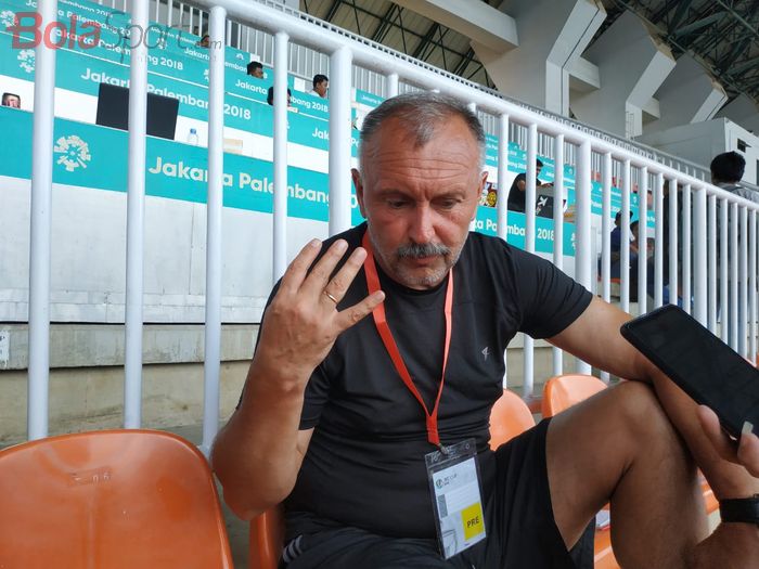 Pelatih Tira-Persikabo, Igor Kriushenko, di Stadion Pakansari, Kabupaten Bogor, Rabu (29/1/2020).