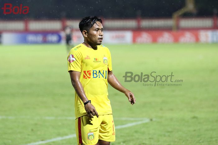 Pemain sayap Bhayangkara FC, Andik Vermansah, ketika laga Bhayangkara FC malawan Persija Jakarta di Stadion PTIK, Melawai, Jakarta Selatan (14/3/2020)