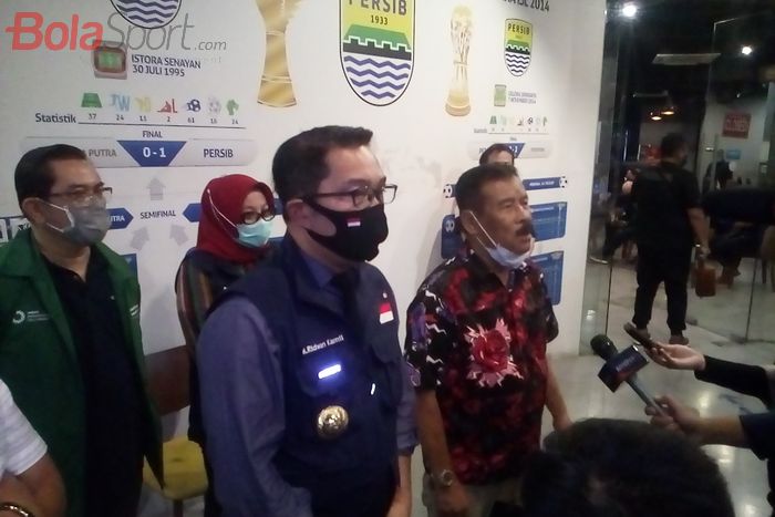 Ridwan Kamil saat berkunjung ke Grha Persib di Jalan Sulanjana, Kota Bandung, Jumat (3/7/2020).