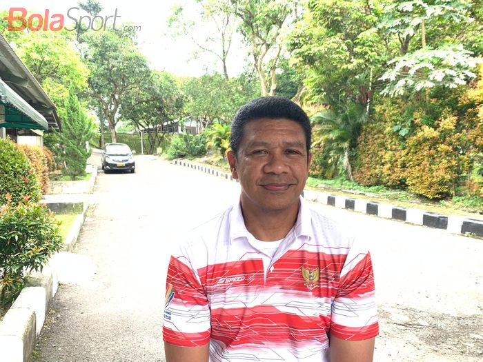 Manajer Tim Bola Voli Indonesia, Loudry Maspaitella, yang ditemui usai latihan menuju SEA Games 2023, di kawasan Sentul, Jawa Barat