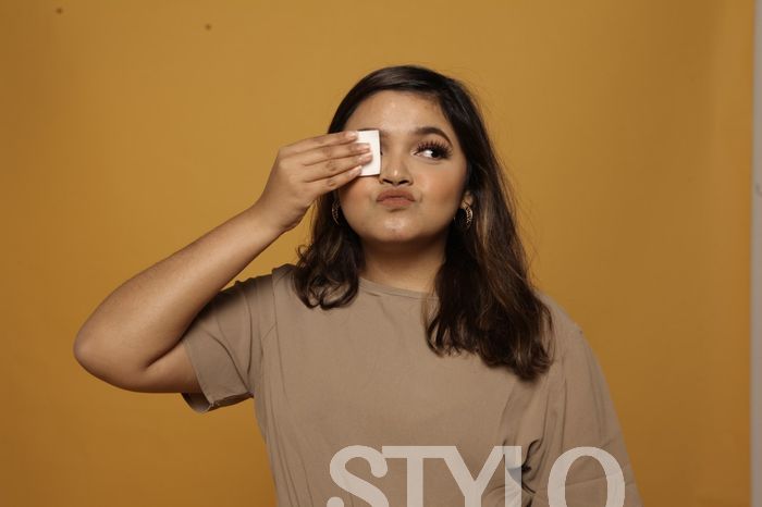 Santan kelapa bisa juga loh dipakai sebagai makeup remover