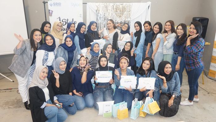 30 wanita milenial yang ikut acara Stylo Class dan Stylobebs Hunt Batch 1.