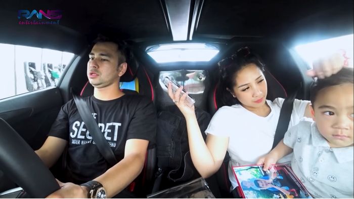 Raffi Ahmad dan <a href='https://pontianak.tribunnews.com/tag/nagita-slavina' title='Nagita Slavina'>Nagita Slavina</a> Vlog