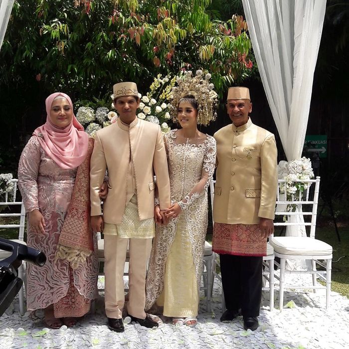 Adik Ipar Zaskia dan Shireen Sungkar Pakai Adat Minang, Lebih Cantik