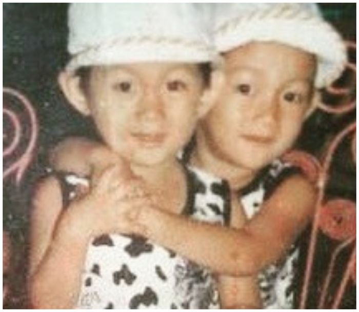 Jarang Terekspos Ini Potret Kedekatan Ifan Seventeen Dengan Kembarannya Semua Halaman Nakita Jarang Terekspos Ini Potret Kedekatan Ifan Seventeen Dengan Kembarannya Semua Halaman Nakita