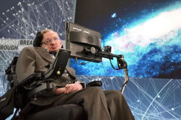 Terbukti benar hingga saat ini, berikut adalah empat teori berbeda dari Stephen Hawking.