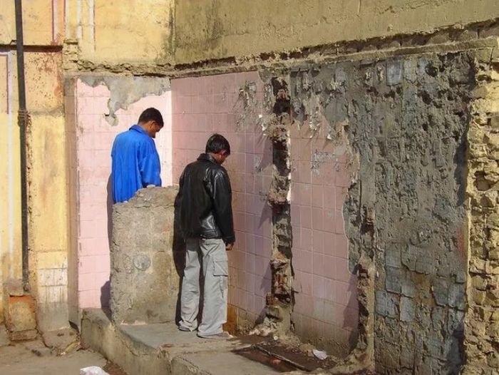 Toilet umum di India