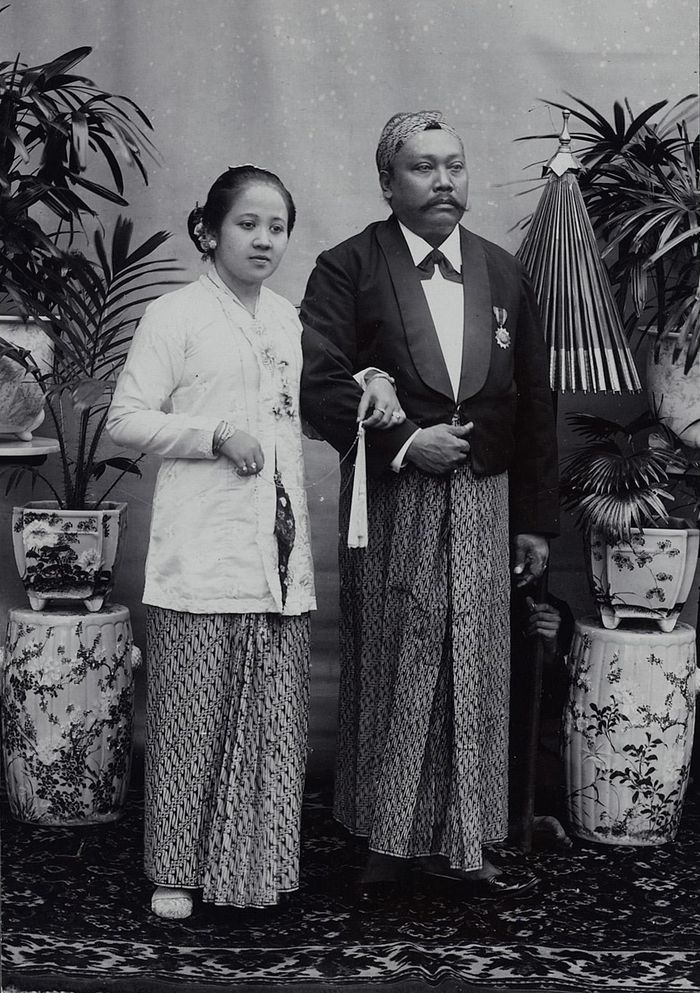 RA Kartini bersama suaminya, Bupati Rembang.