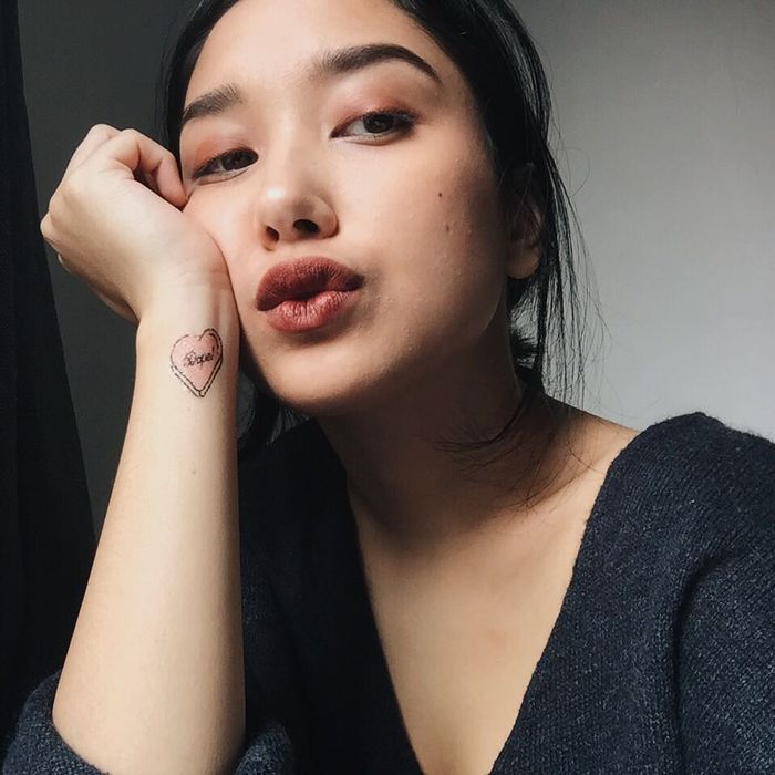 Meski Ayahnya Berbeda, Tiga Anak Cantik Titi DJ Akrab dan Kompak