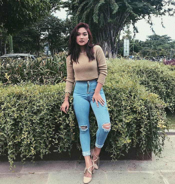 Penampilan Seksi Marion Jola Dibilang Mirip Agnez Mo Tapi Bentuk Tubuhnya Malah Jadi Sorotan Penampilan Seksi Marion Jola Dibilang Mirip Agnez Mo Tapi Bentuk Tubuhnya Malah Jadi Sorotan