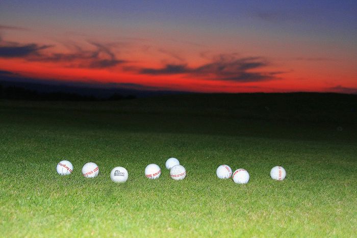 
Bola Golf 