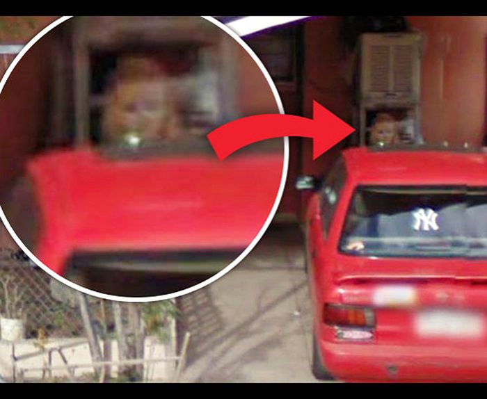 


Foto-foto menyeramkan yang tertangkap oleh Google Maps