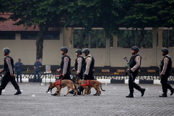 Suasana di dalam Mako Brimob Kelapa Dua, Depok, Jakarta, Kamis (10/5) pasca kerusuhan dan penyandera