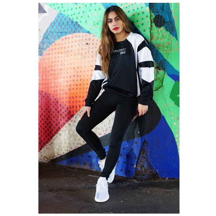 Ide Fashion Valerie Thomas Bergaya Sporty Bisa Jadi Referensi Nih Ide Fashion Valerie Thomas Bergaya Sporty Bisa Jadi Referensi Nih