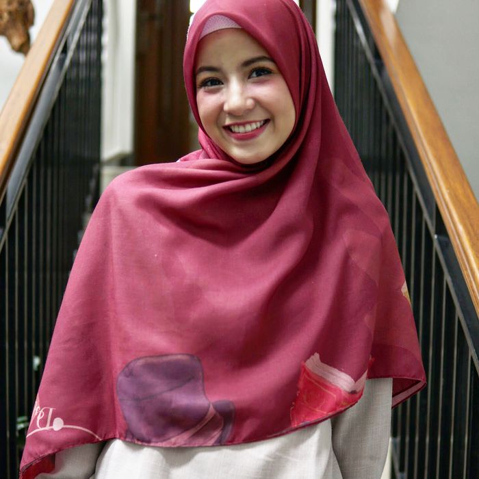 Poto Wanita Cantik Berhijab Syari