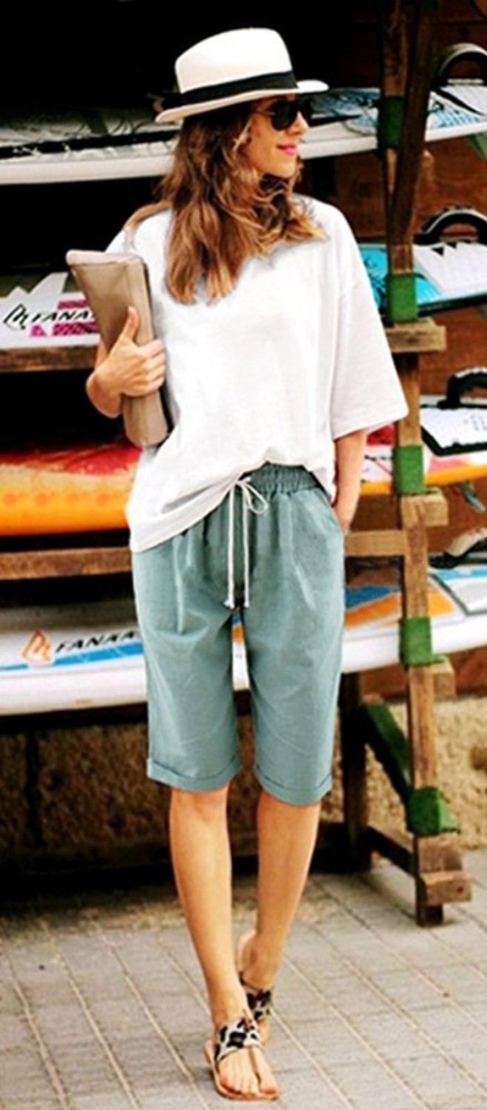 Suka Memakai Knee Length Pants 