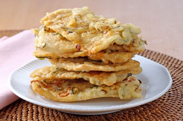 Campuran tepung jadi kunci membuat tempe goreng yang renyah