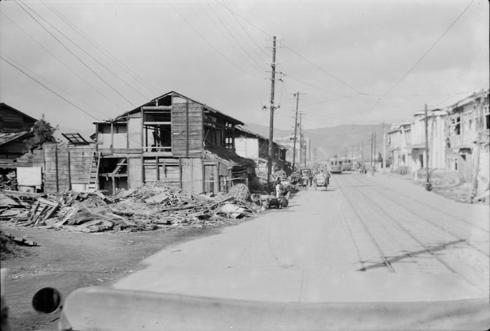 Foto kota Hiroshima setelah dijatuhi bom atom