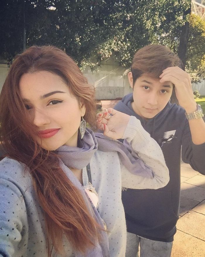 Teuku Rasya dan ibu tirinya