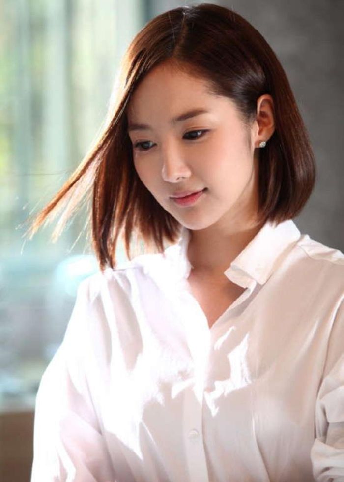 Manisnya 7 Gaya Rambut  ala Park Min Young Buat Cewek  