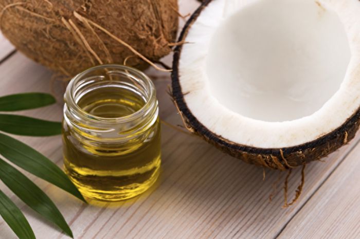 Bahaya menggunakan minyak kelapa untuk perawatan kulit wajah