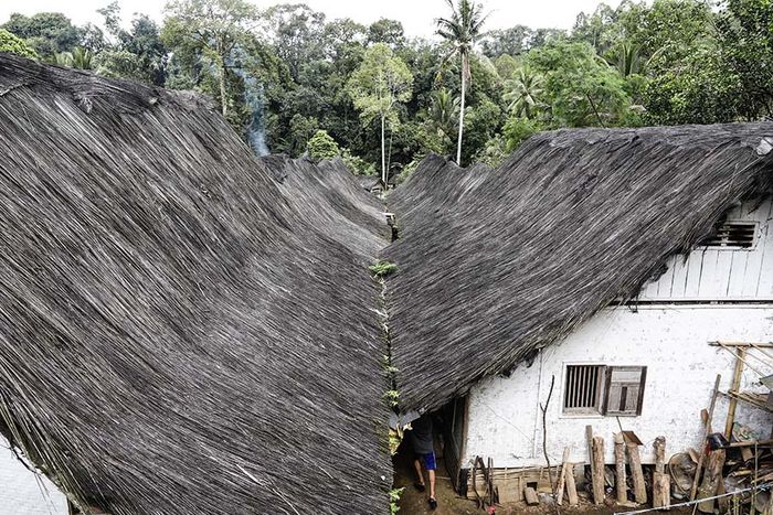 Dibalik Cerita Bangunan Adat Kampung Naga Rumah Tradisional Sunda Tahan Gempa Semua Halaman Idea