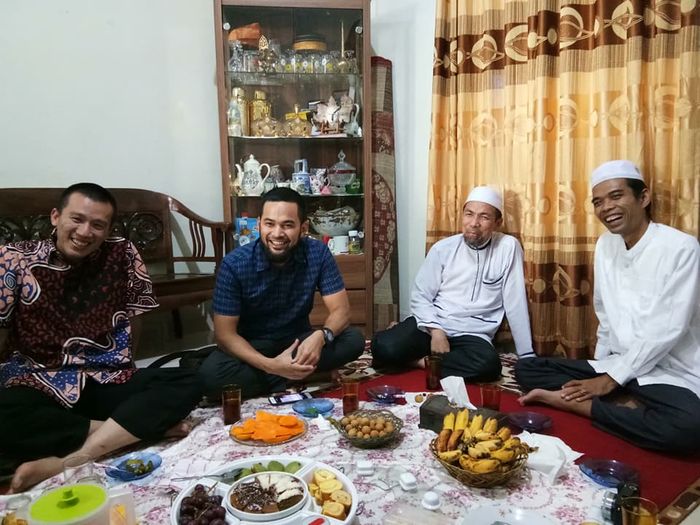 Ruang tamu di kediaman Ustadz Abdul Somad
