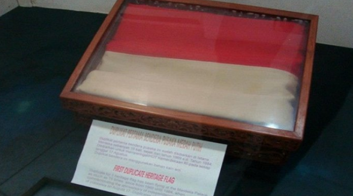 Potret Ibu Fatmawati, Tokoh yang Menjahit Bendera Merah Putih Indonesia