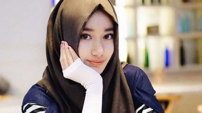 5 Anak Seleb Indonesia Ini Memutuskan Pakai Hijab Mengagumkan