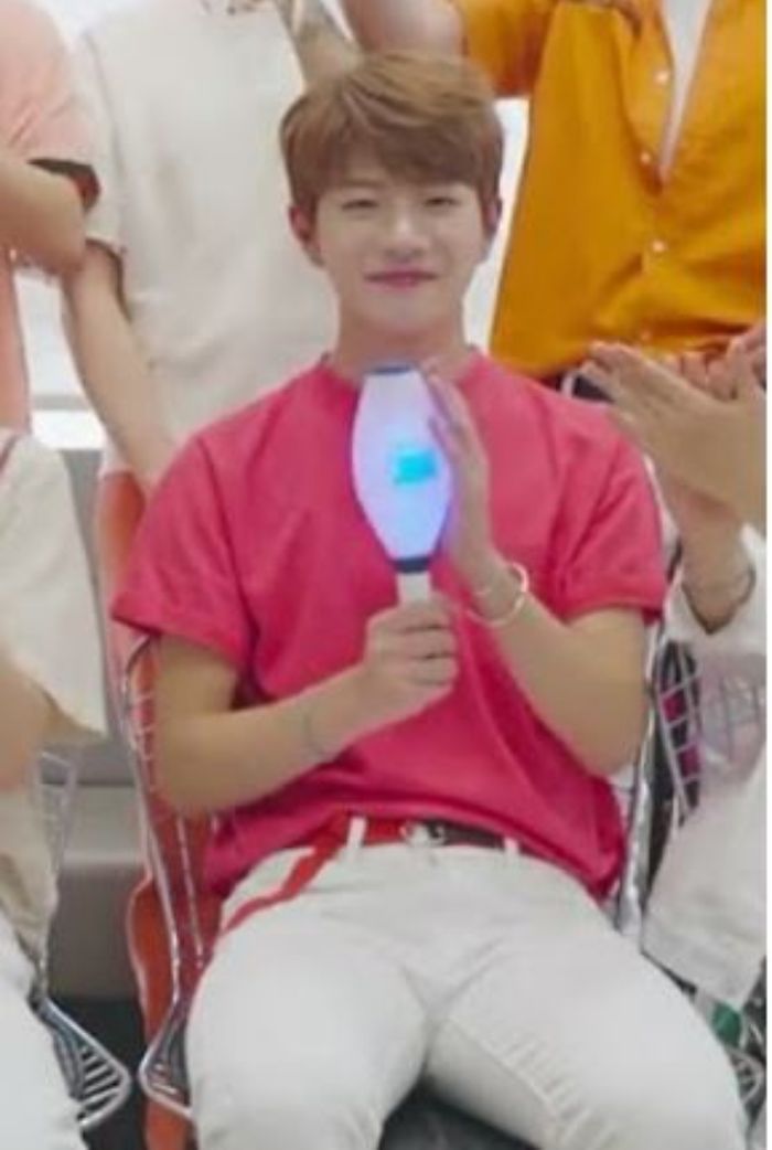 Golden 2024 child lightstick