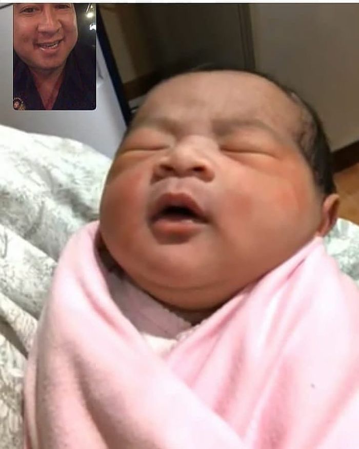 Lahirkan Bayi Perempuan, Begini Ekspresi Terharu Caca Tengker Saat Tahu