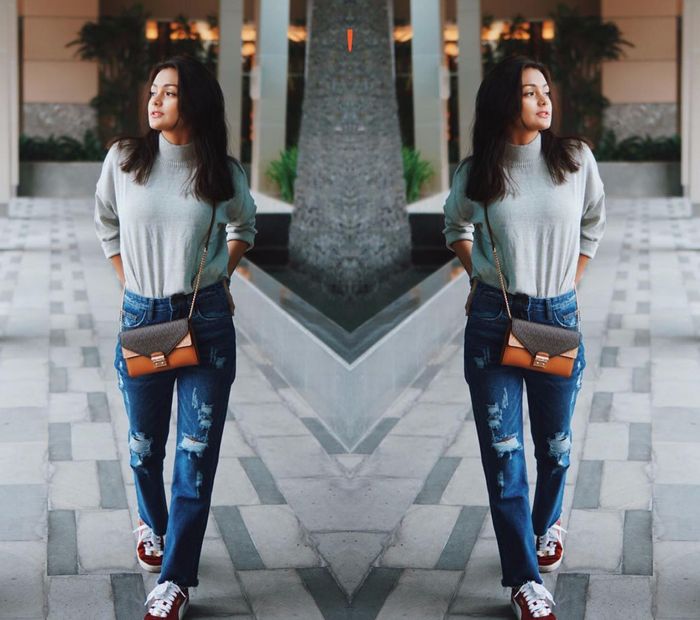 Tampil Modis Ala Amanda Rawles Dengan Padu Padan Turtleneck Murah Di Bawah 200 Ribu Rupiah Semua Halaman Stylo