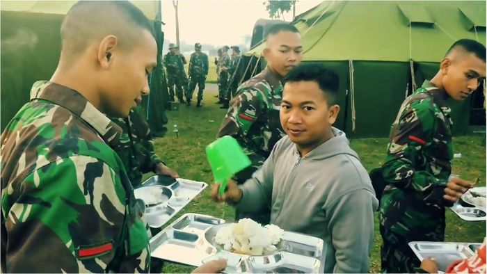 Makanan TNI AD di Lapangan
