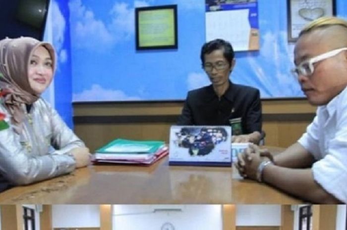Sule dan Lina saat bertemu di Pengadilan Agama Cimahi untuk menjalani sidang mediasi.