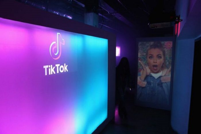 Aplikasi Tiktok Sering Digunakan Orang Indonesia Pada Jam 7 8 Malam