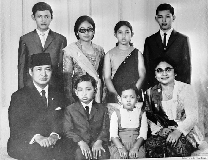 Mengaku Ngaku Anak Soeharto Ibu Tien Curiga Dan Periksa Seorang Gadis Hingga Temukan Racun Tikus Di Kopernya Terbongkar Niat Asli Sang Wanita Muda Semua Halaman Pop Grid Id