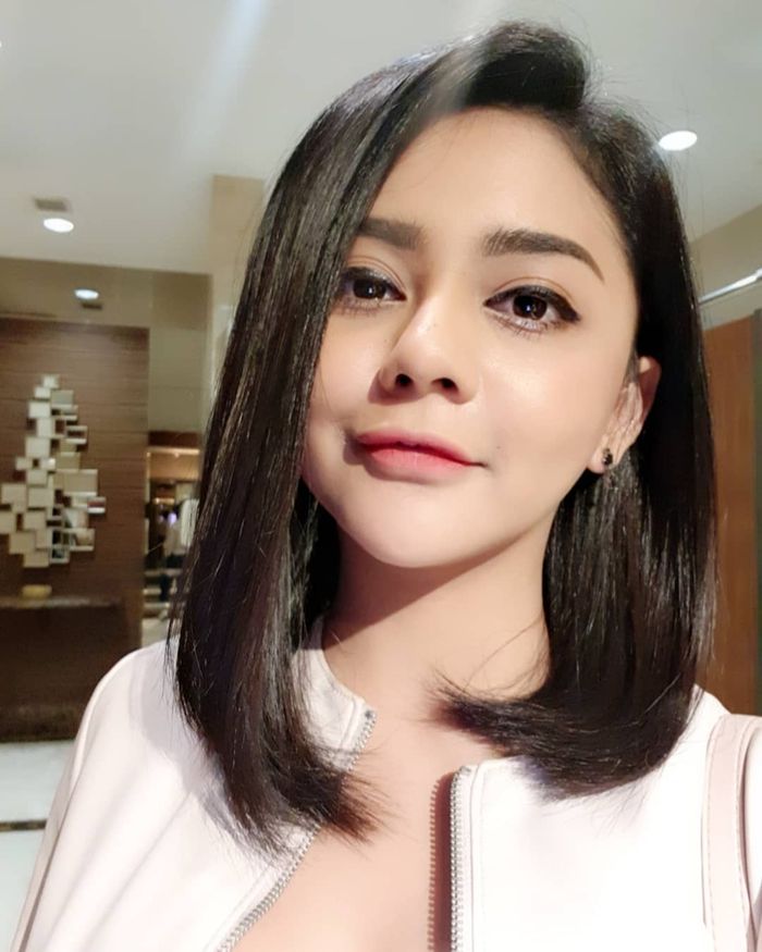 Jenita Janet tanpa wig