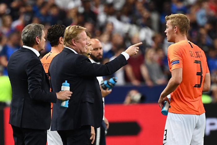 Pelatih Belanda, Ronald Koeman, memuji kemampuan Matthijs de Ligt.