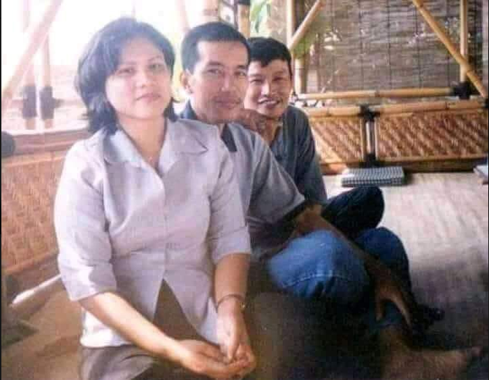 Download Masa Muda Jokowi Dan Iriana Background