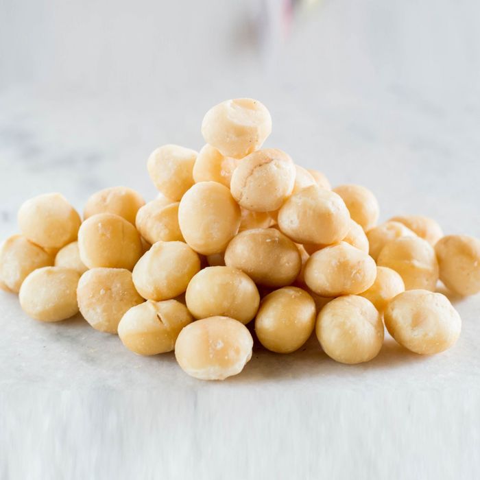 Kacang macadamia.