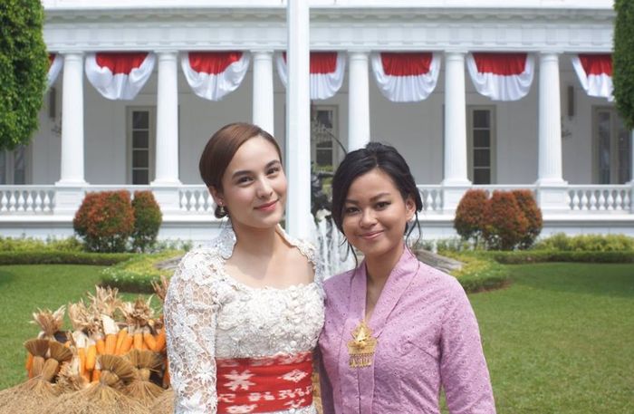 Mengenal Gustika Jusuf Hatta, Cucu Mohammad Hatta yang ...