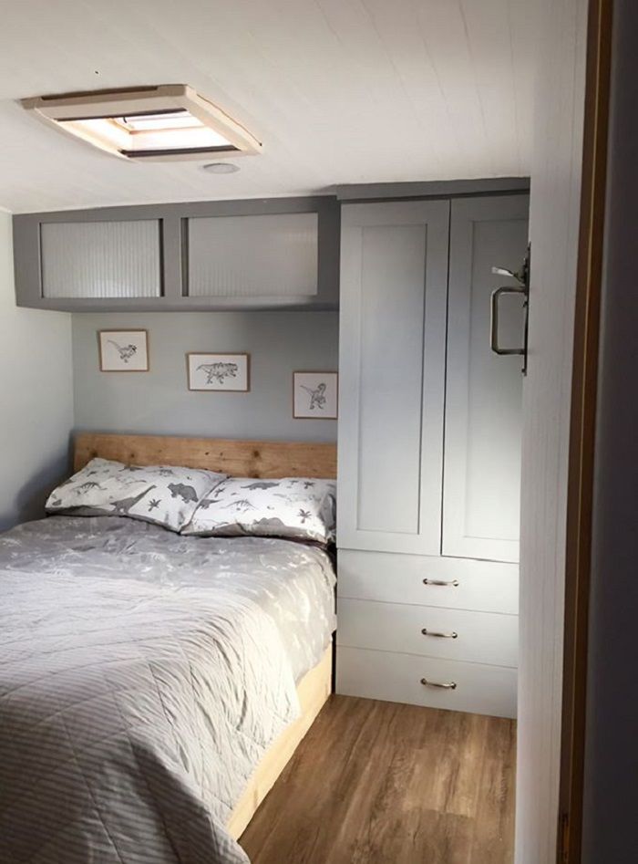 Renovasi truk menjadi rumah.