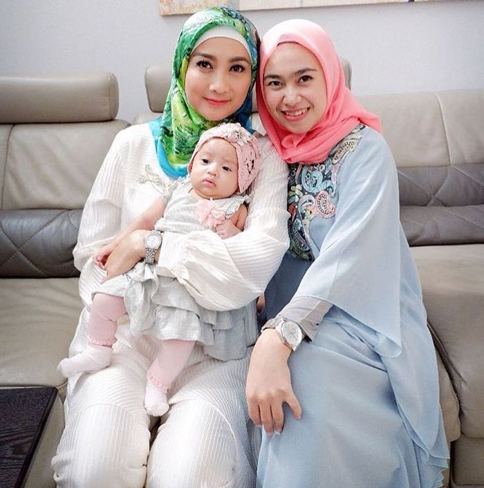 Rumah Desy Ratna Sari