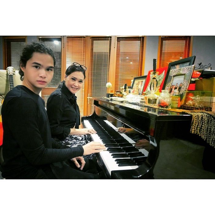 Ruang piano