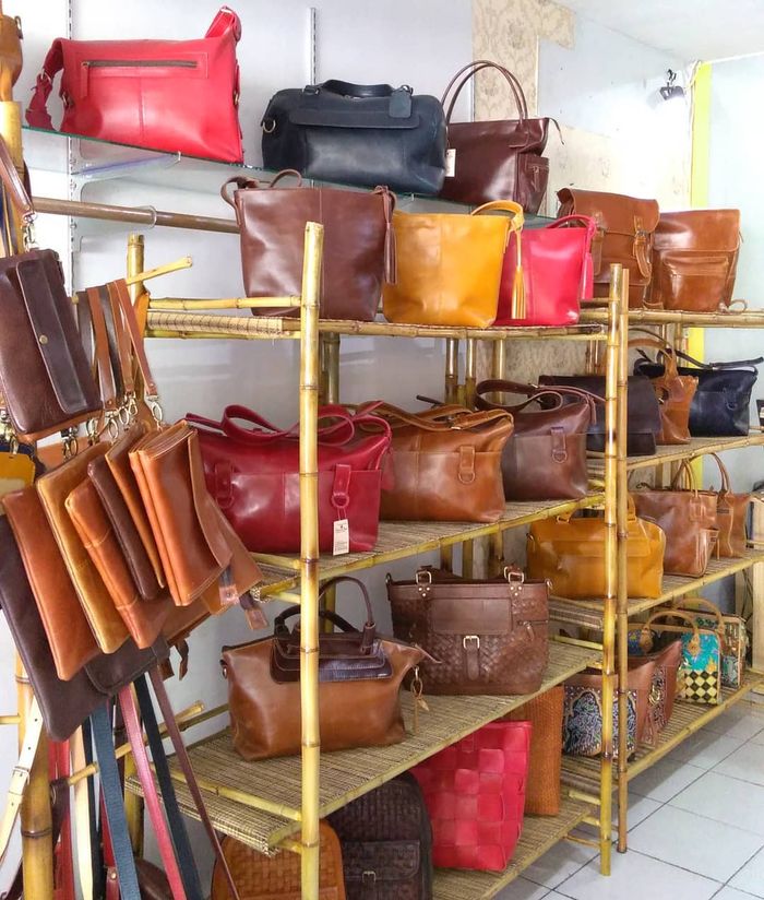 5 Tempat di Yogyakarta yang Menjual Tas Kulit Asli dari 