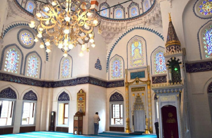  Masjid Tokyo Camii, Jepang jadi Lokasi Pernikahan Maia Estianty?